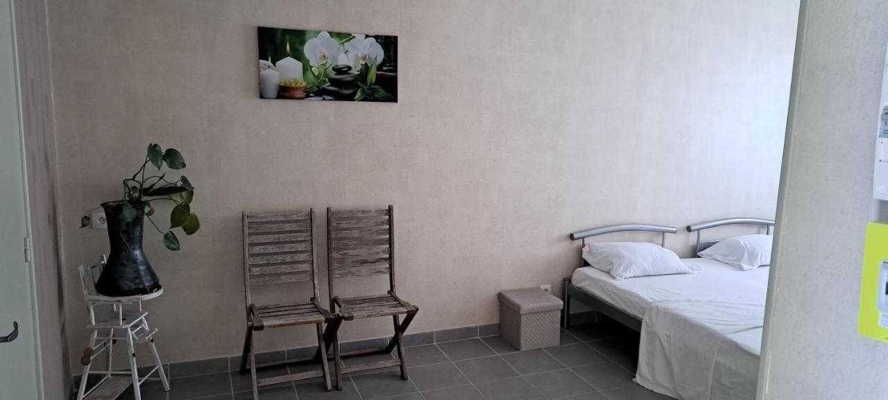 Super Appartement La Souterraine Exteriör bild